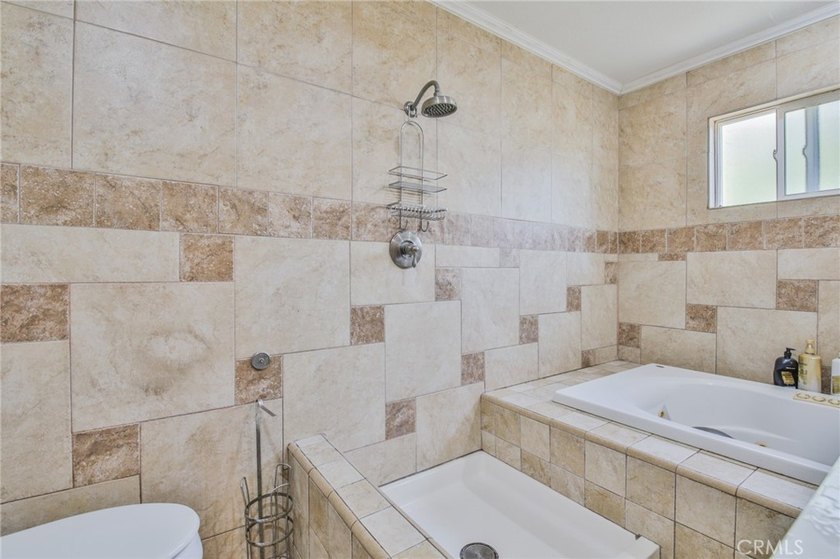 Wow! Wow! Wow! Bixby Knolls Location... What a Unique Property - photo 18