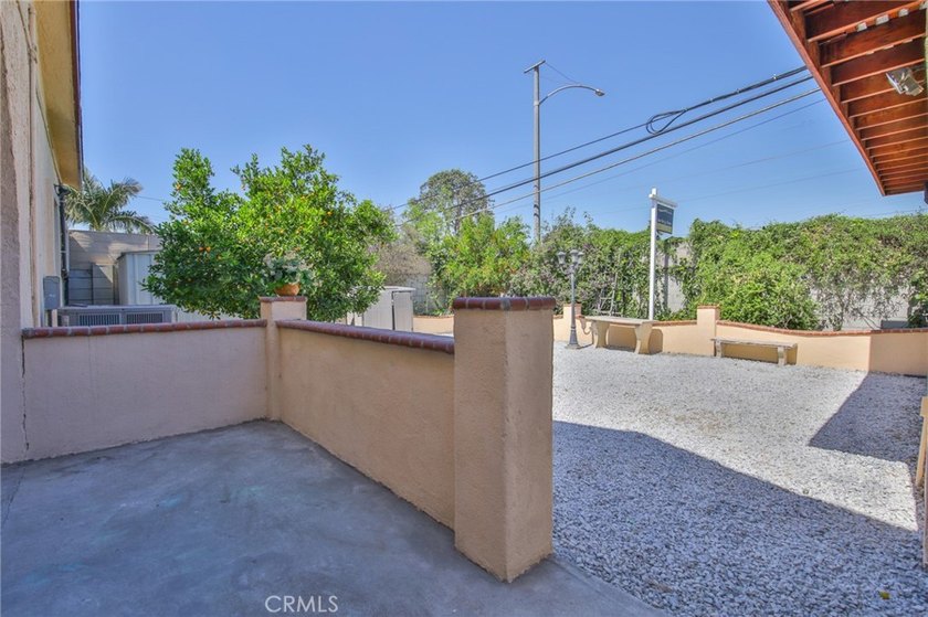 Wow! Wow! Wow! Bixby Knolls Location... What a Unique Property - photo 43