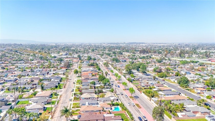 Wow! Wow! Wow! Bixby Knolls Location... What a Unique Property - photo 47