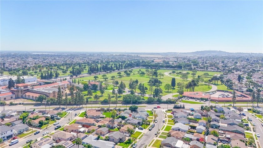 Wow! Wow! Wow! Bixby Knolls Location... What a Unique Property - photo 48