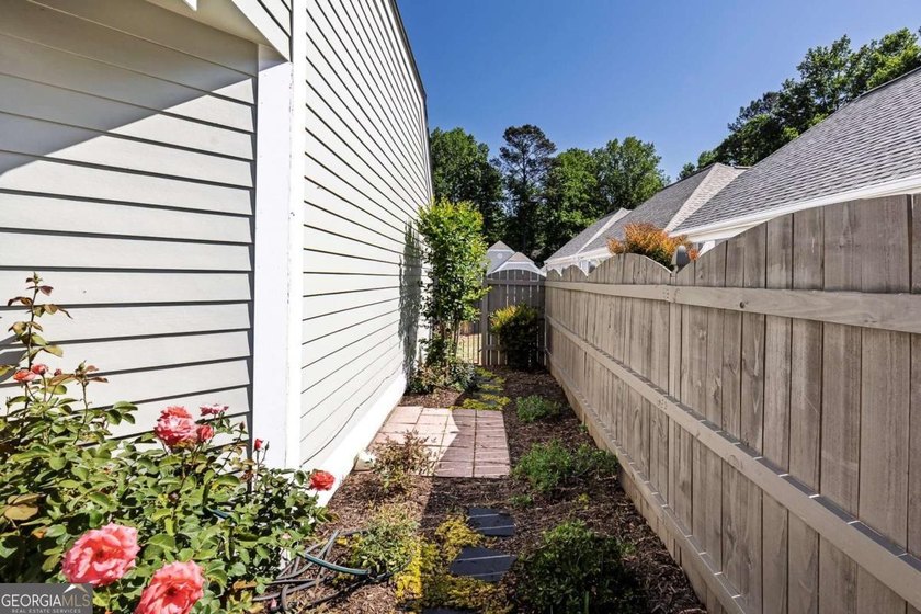 Don't miss this beautifully UPDATED 2BR/2BA ranch in desirable - photo 31