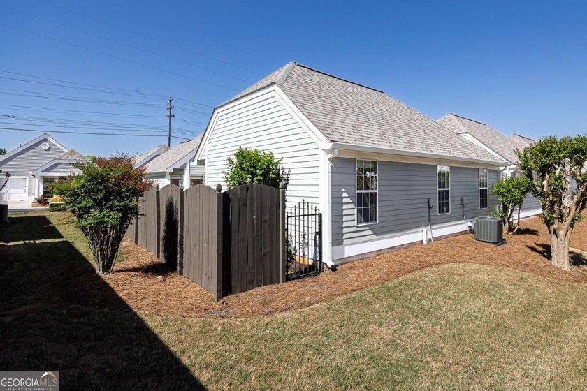 Don't miss this beautifully UPDATED 2BR/2BA ranch in desirable - photo 33