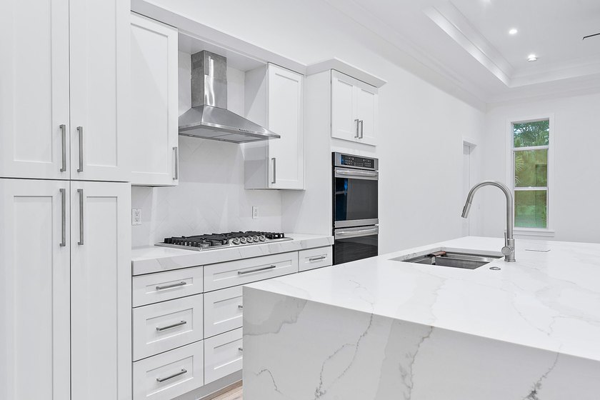 Back on market and priced below recent appriasal, this newly - photo 20
