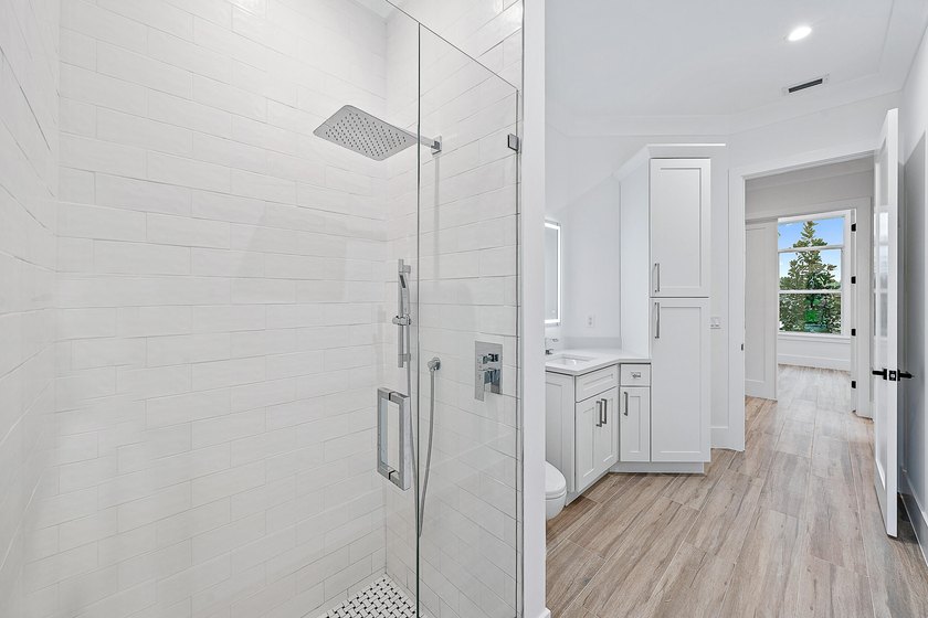 Back on market and priced below recent appriasal, this newly - photo 28