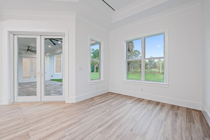 Back on market and priced below recent appriasal, this newly - photo 31