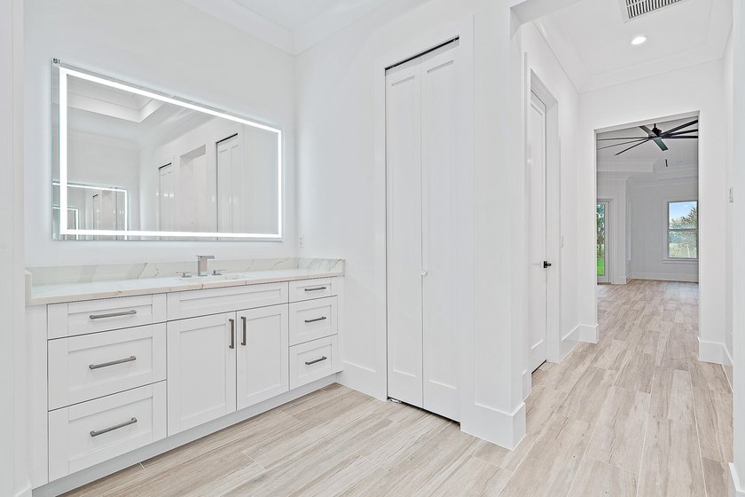 Back on market and priced below recent appriasal, this newly - photo 36