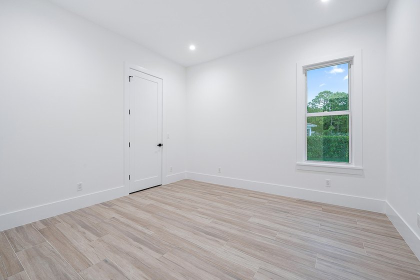 Back on market and priced below recent appriasal, this newly - photo 45