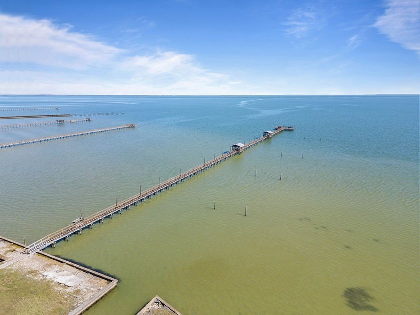 Beautifully Updated Waterfront Condominium in Rockport Racquet &amp; - photo 30