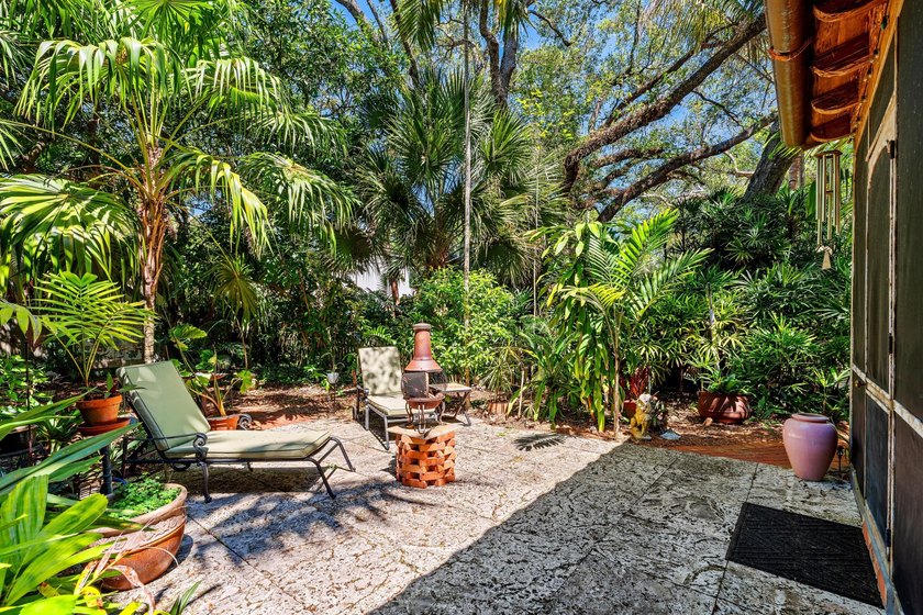 Discover your very own enchanted residence and guest cottage - photo 29