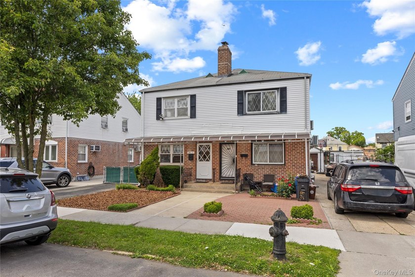 Welcome to this nice semi-attached single-family townhouse - photo 3