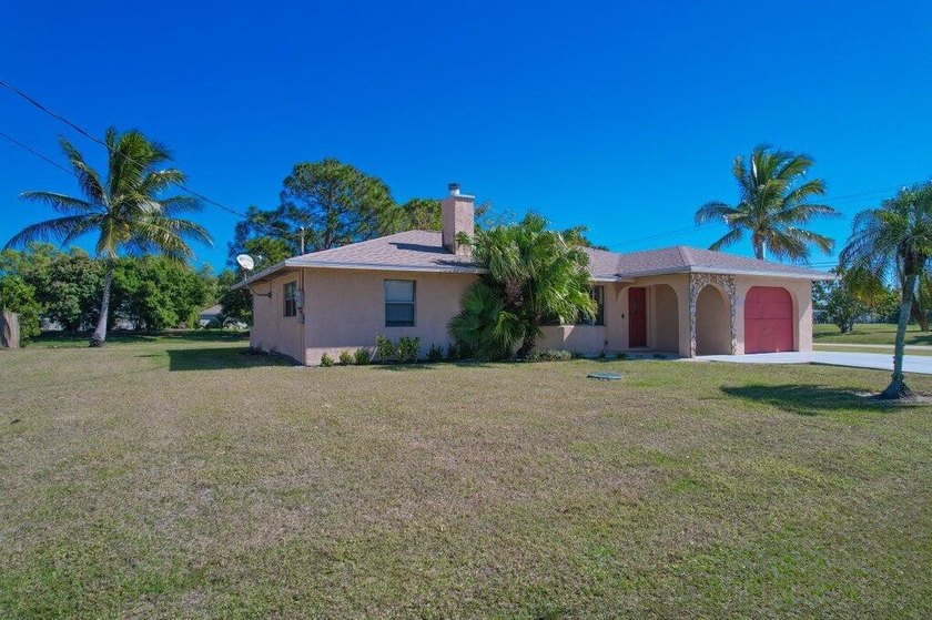 Lakefront Corner-Lot Gem on 1/3 Acre - No HOA! Welcome home to - photo 21