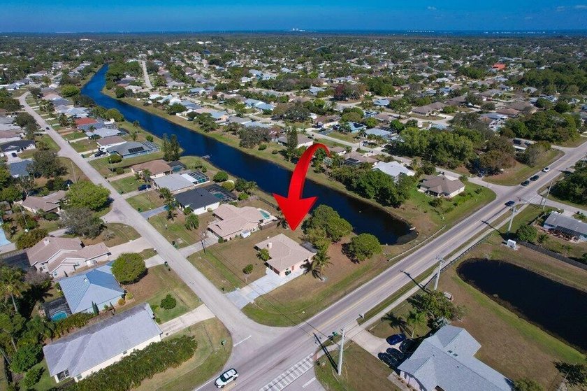 Lakefront Corner-Lot Gem on 1/3 Acre - No HOA! Welcome home to - photo 29