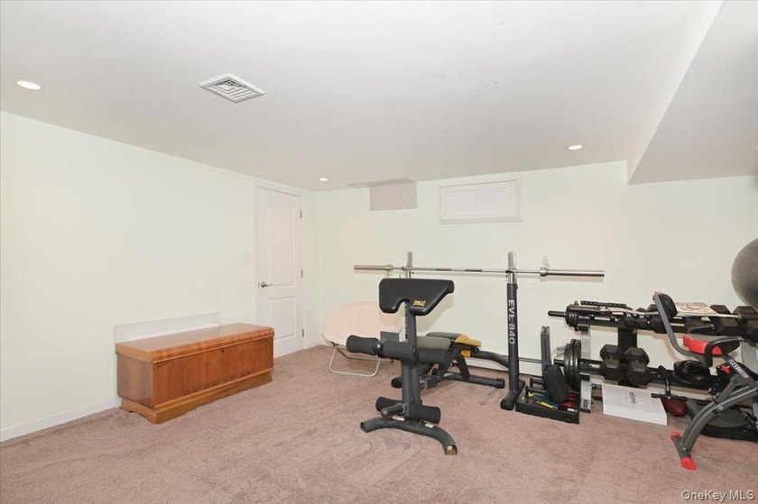 Welcome To 46 Scott Street In Massapequa Park. This Stucco &amp; - photo 36