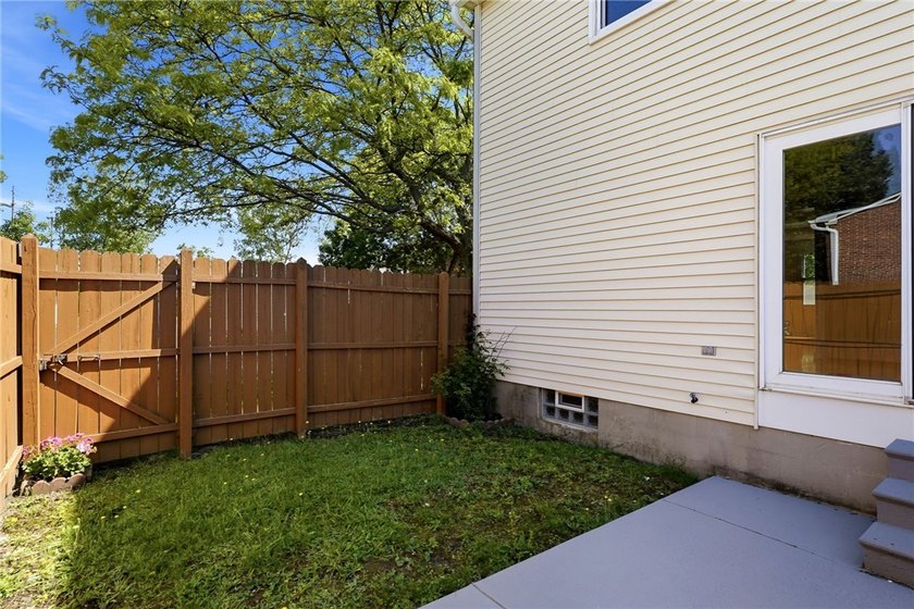 Welcome to 330 Wimbledon Court in West Seneca-a fully renovated - photo 6