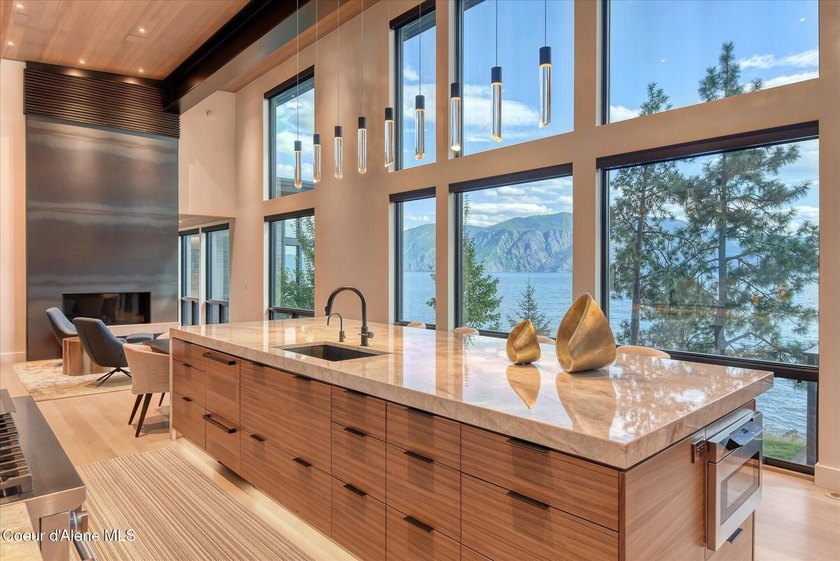 This modern masterpiece provides exceptional privacy within a - photo 14