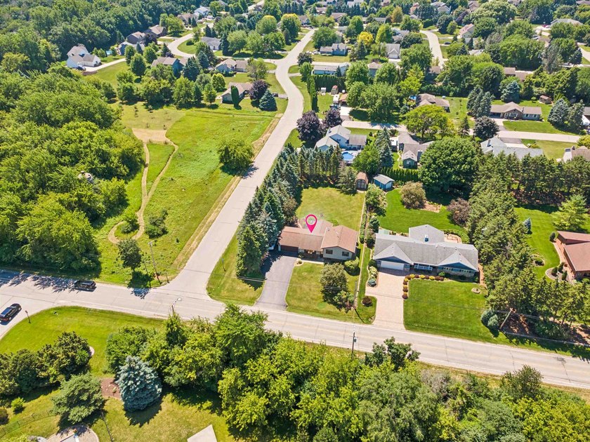 Nestled on over 1/2 acre, this well-maintained home is tucked - photo 40