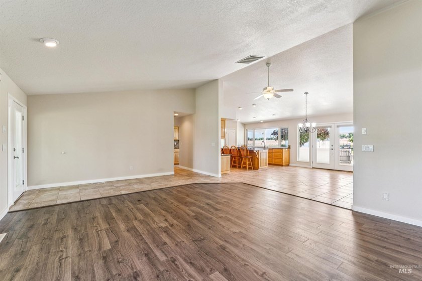 Tucked away in a peaceful country setting on 1.09 acres, you'll - photo 5