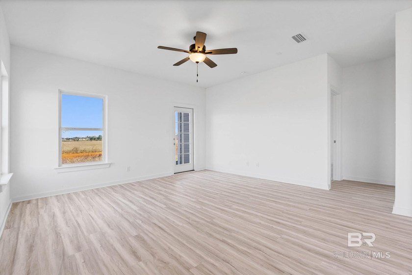 Looking for a rental investment that has returns from day 1? - photo 6