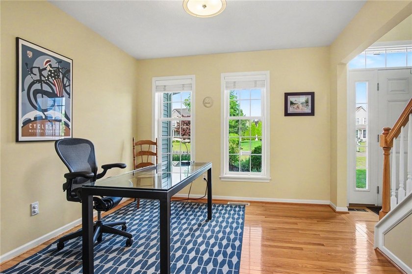 Welcome to this beautifully maintained Colonial in the heart of - photo 6