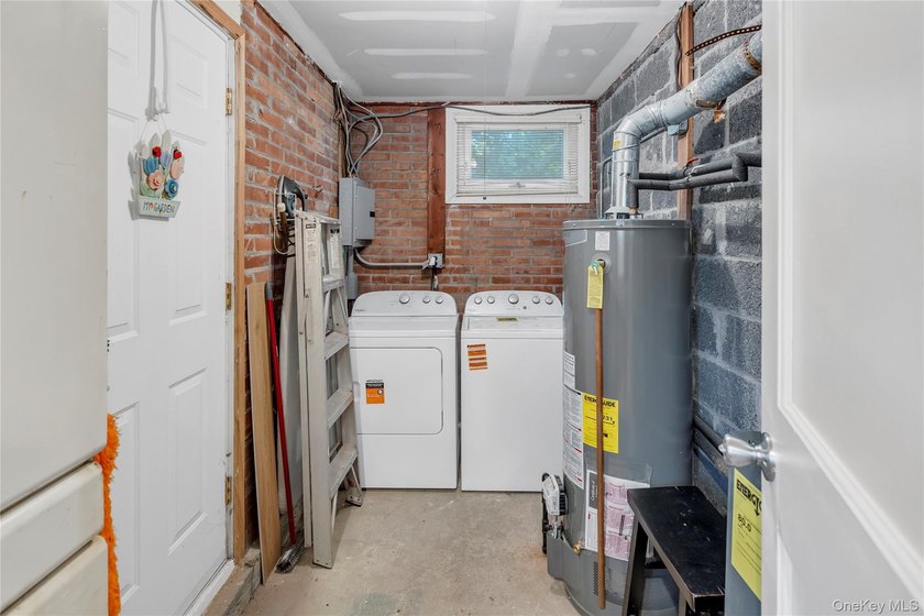 Welcome to 1580 N. Gardiner Drive, a charming 2-bedroom, 1-bath - photo 16