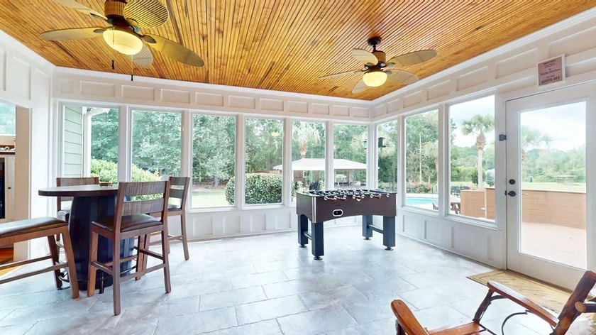 Welcome to your dream mini farm-a rare opportunity to own 42 +- - photo 18