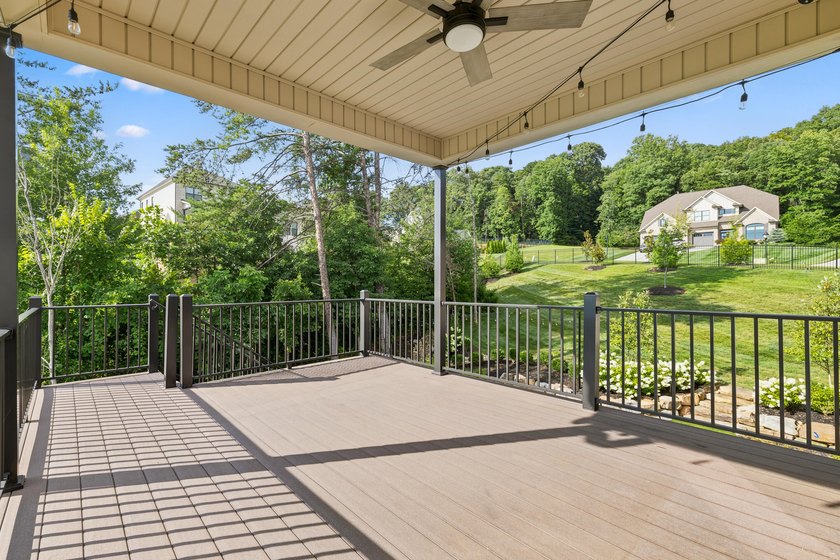 Welcome to Brookmere Manor, one of Farragut's most prestigious - photo 19