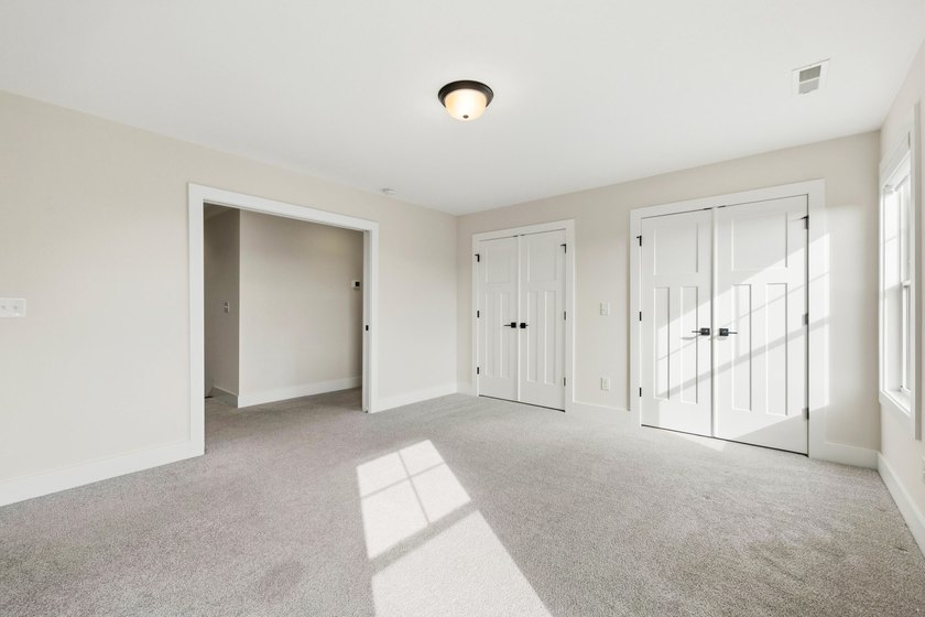 Welcome to Brookmere Manor, one of Farragut's most prestigious - photo 46