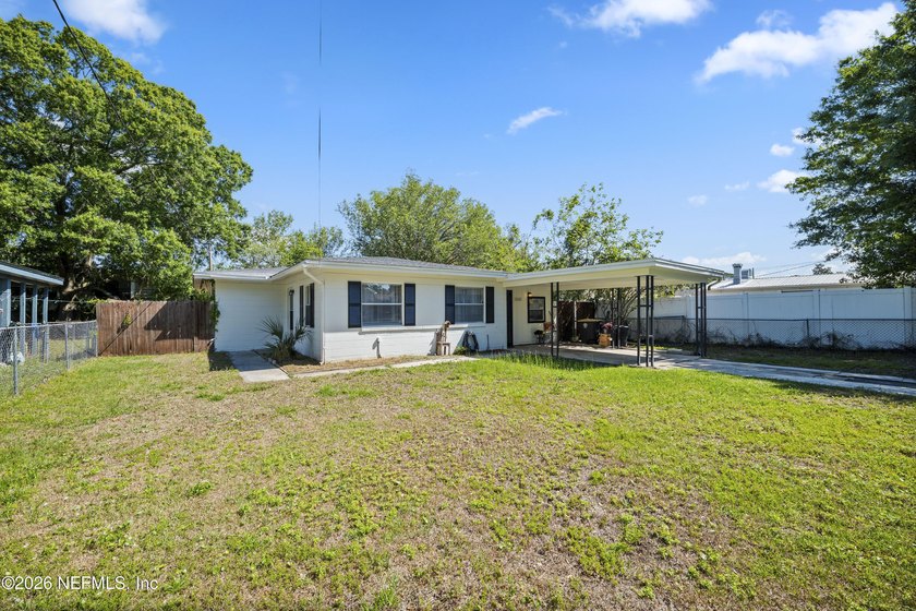 **FULLY RENOVATED**UPDATED**GREAT LOCATION** SELLER is MOTIVATED - photo 38