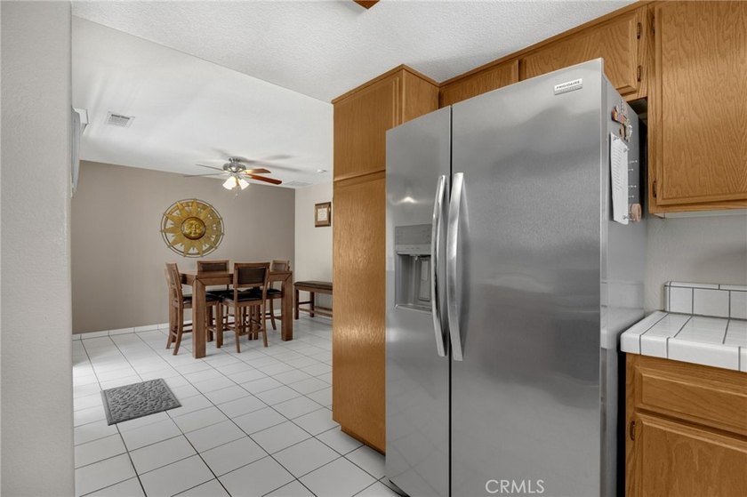 Incredible opportunity to own a beautiful 3-bedroom 3 bath - photo 12