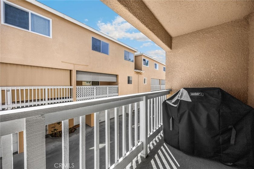 Incredible opportunity to own a beautiful 3-bedroom 3 bath - photo 13