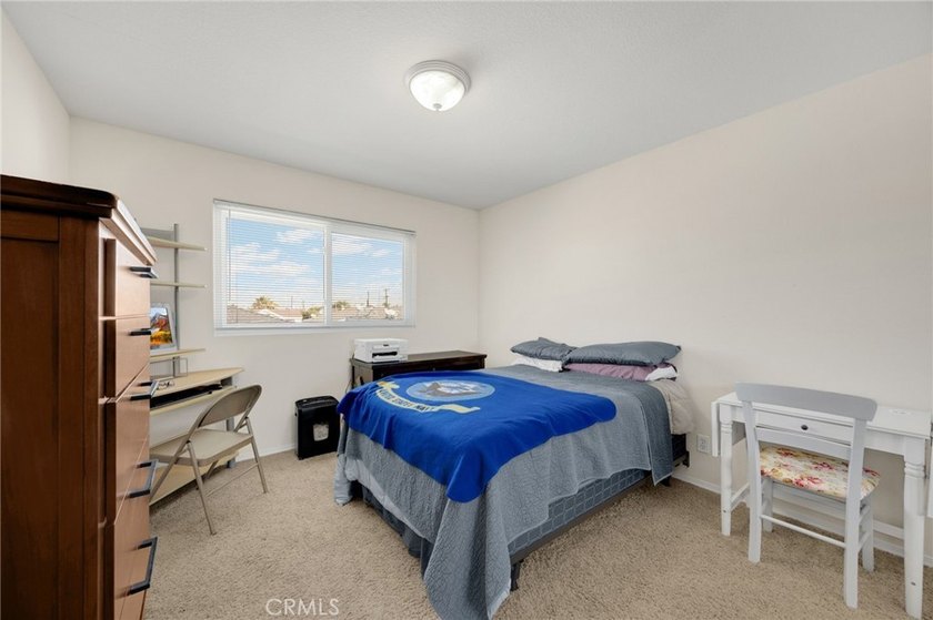 Incredible opportunity to own a beautiful 3-bedroom 3 bath - photo 17