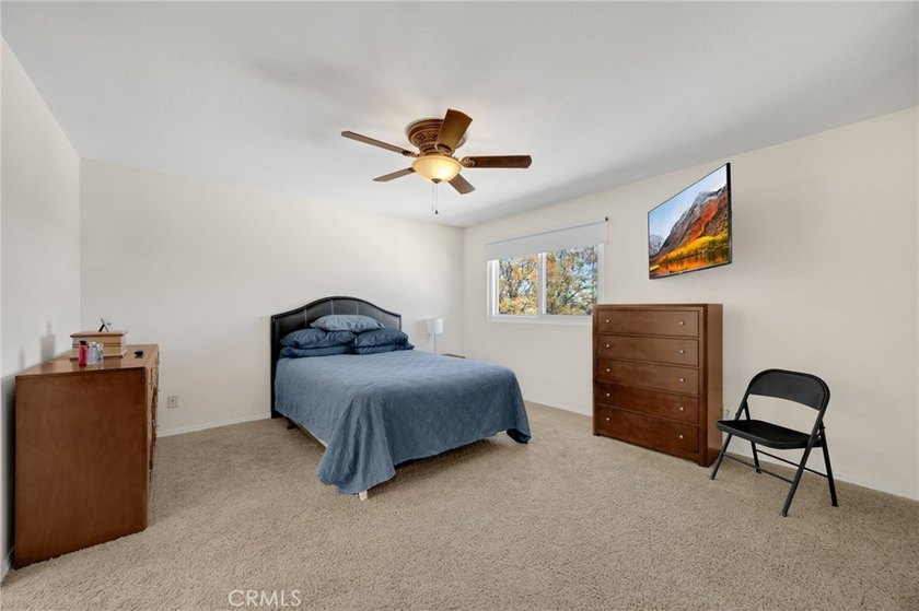 Incredible opportunity to own a beautiful 3-bedroom 3 bath - photo 21