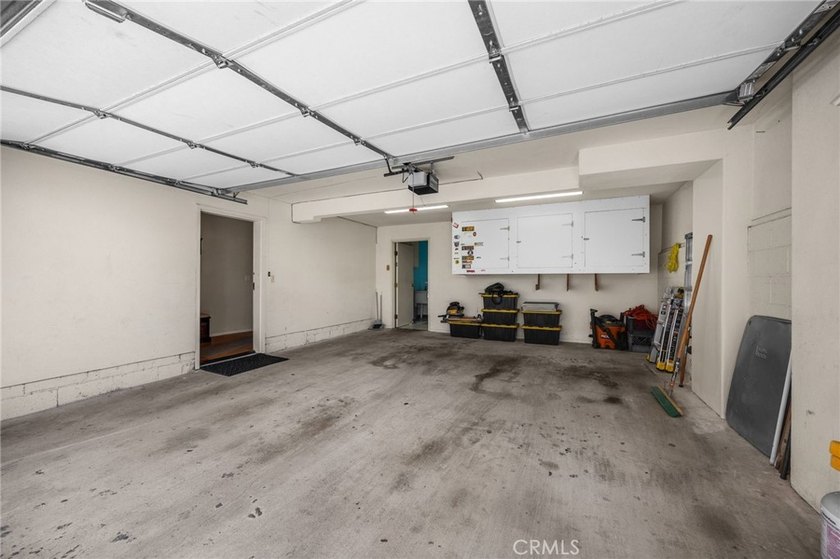Incredible opportunity to own a beautiful 3-bedroom 3 bath - photo 29