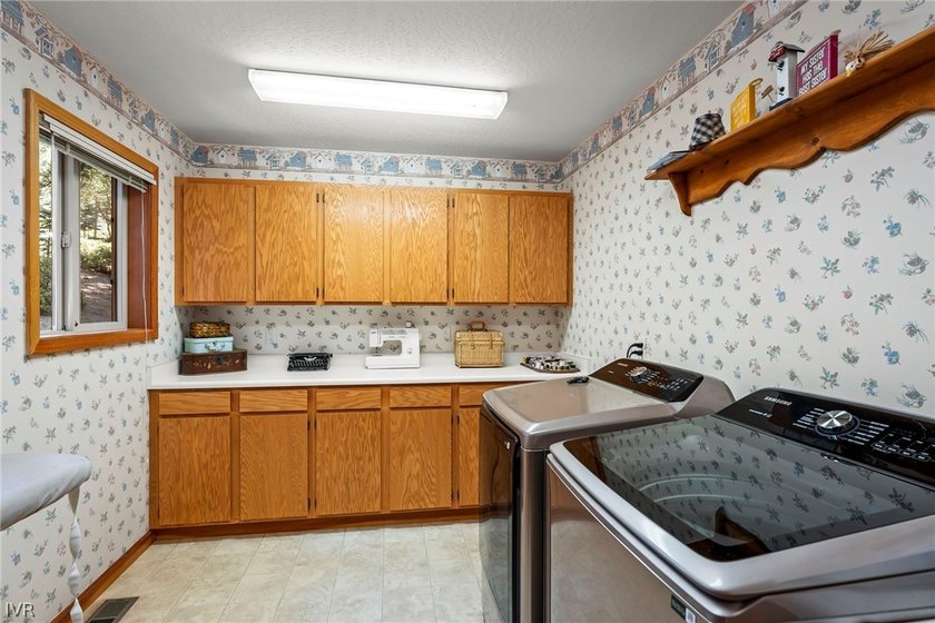 NO SHOWINGS UNTIL AFTER TUESDAY TOUR JULY 21, 2026 This large - photo 41