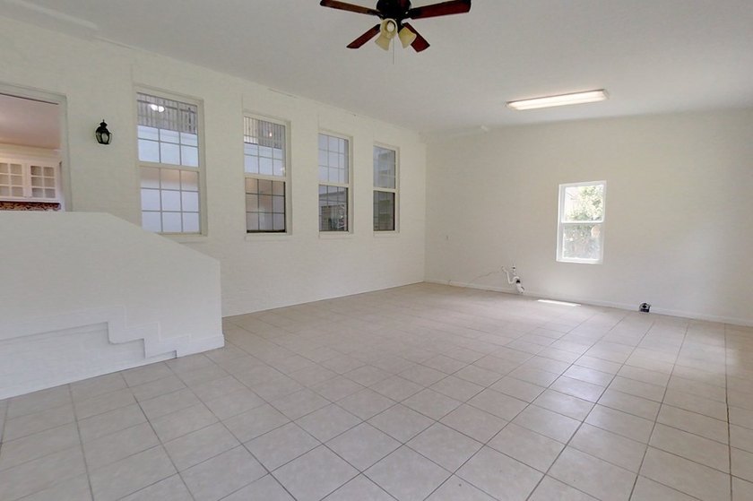 Welcome to 107 Andee Way in desirable Sweetbrier Lake! This - photo 35