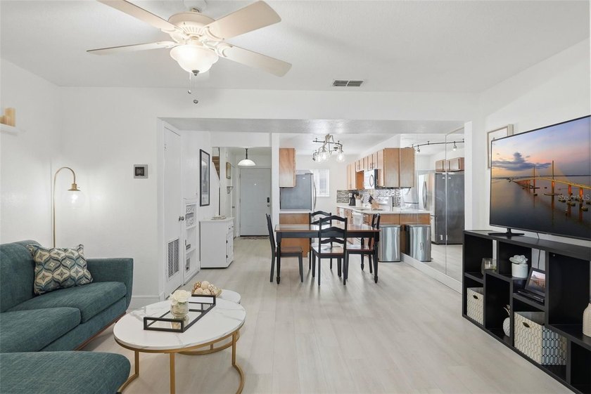 Under contract-accepting backup offers. You're going to love - photo 8
