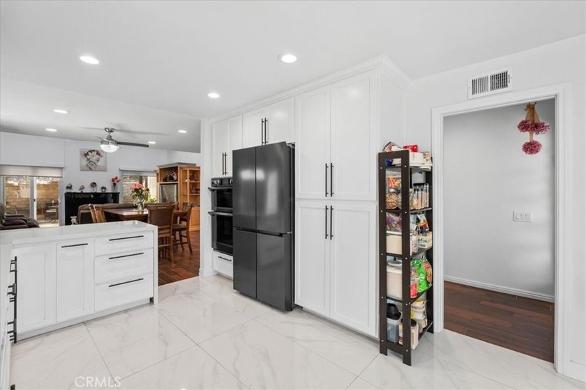 STUNNING TURNKEY, SINGLE STORY in the heart of Placentia in OC - photo 15