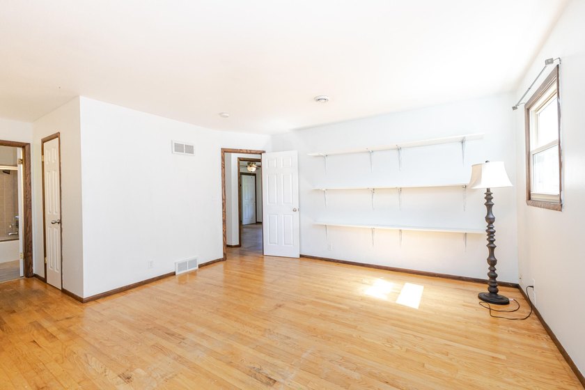 Enjoy the perfect blend of space, updates, and location on this - photo 21