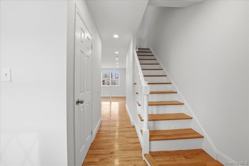 Fully renovated Single Family located in the highly sought-after - photo 6