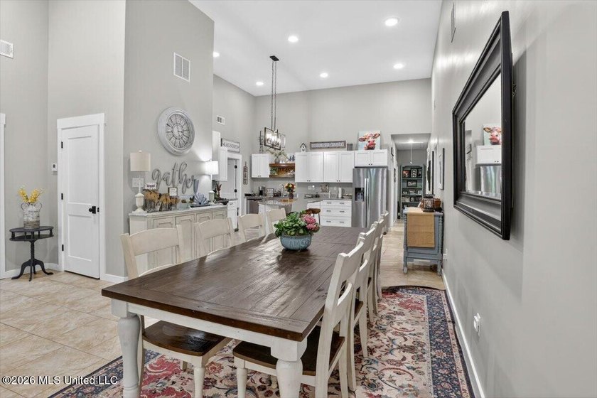 Welcome to this stunning 4 bedroom, 3 bathroom barndominium - photo 11