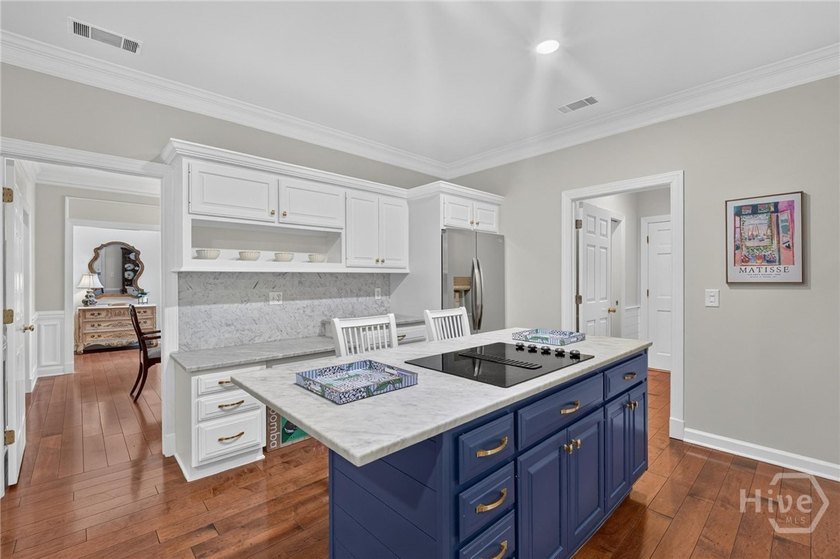 Light filled open floor plan house with beautiful wide plank - photo 14