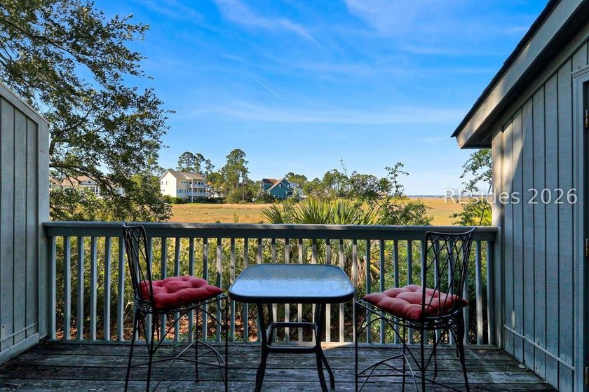 Wake up to breathtaking Broad Creek views and experience the - photo 19