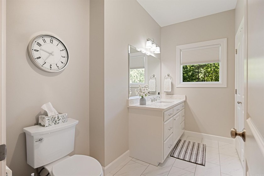 Like-new custom home in one of Pocahontas' most desirable - photo 33