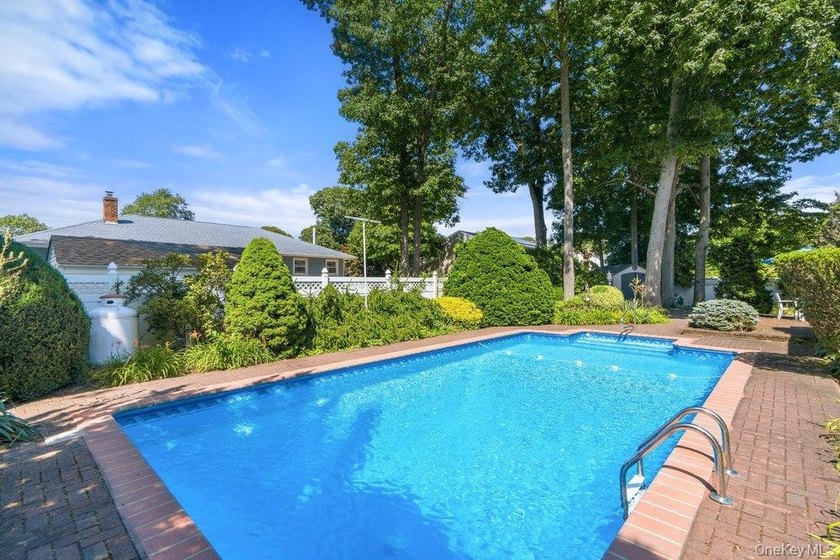 Don't Miss this Spacious Ranch with Nice Entrance Seating Area - photo 24