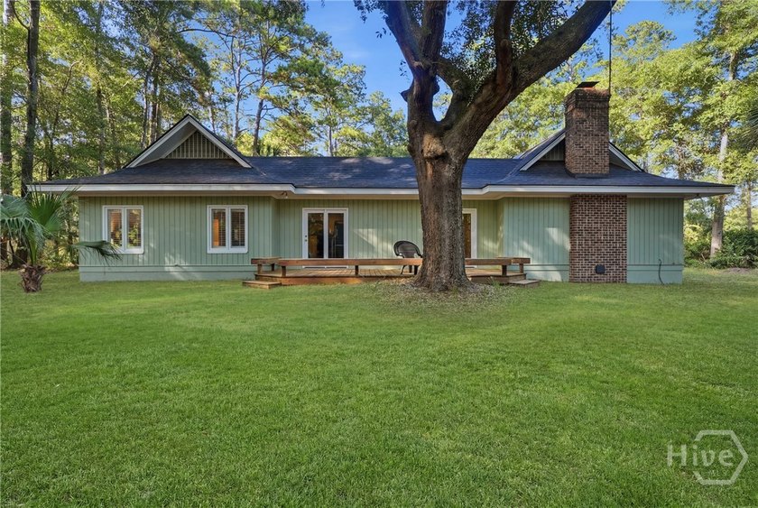 Nestled within the prestigious gated community of The Landings - photo 27