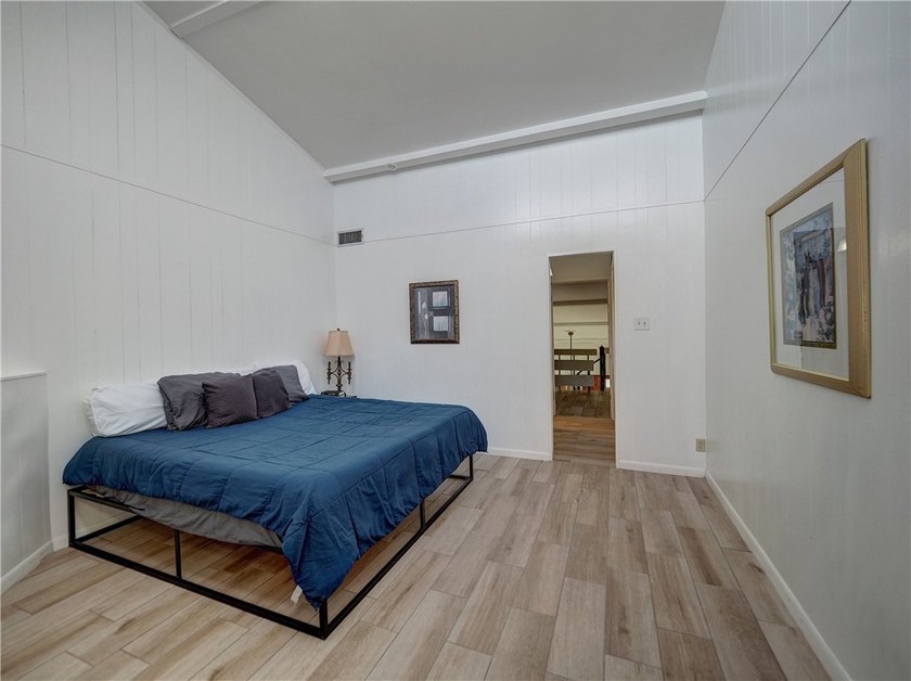 Enjoy relaxing views of the canal from this large unit in the - photo 15