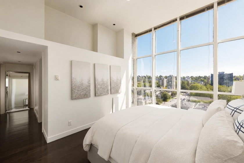 Hennessy House, a truly exceptional penthouse residence in the - photo 15