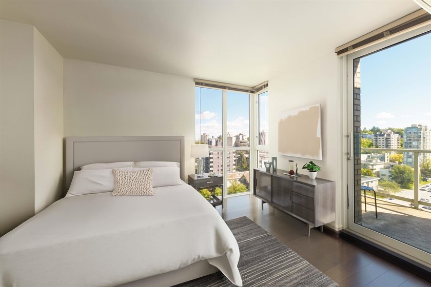 Hennessy House, a truly exceptional penthouse residence in the - photo 18