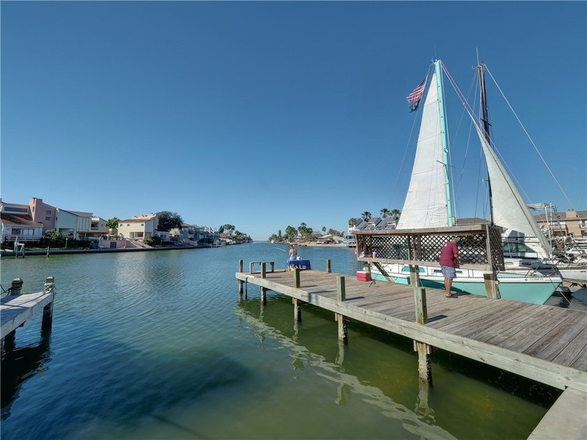 Enjoy relaxing views of the canal from this large unit in the - photo 25