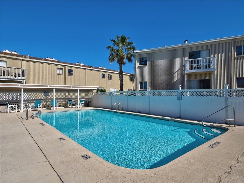 Enjoy relaxing views of the canal from this large unit in the - photo 33